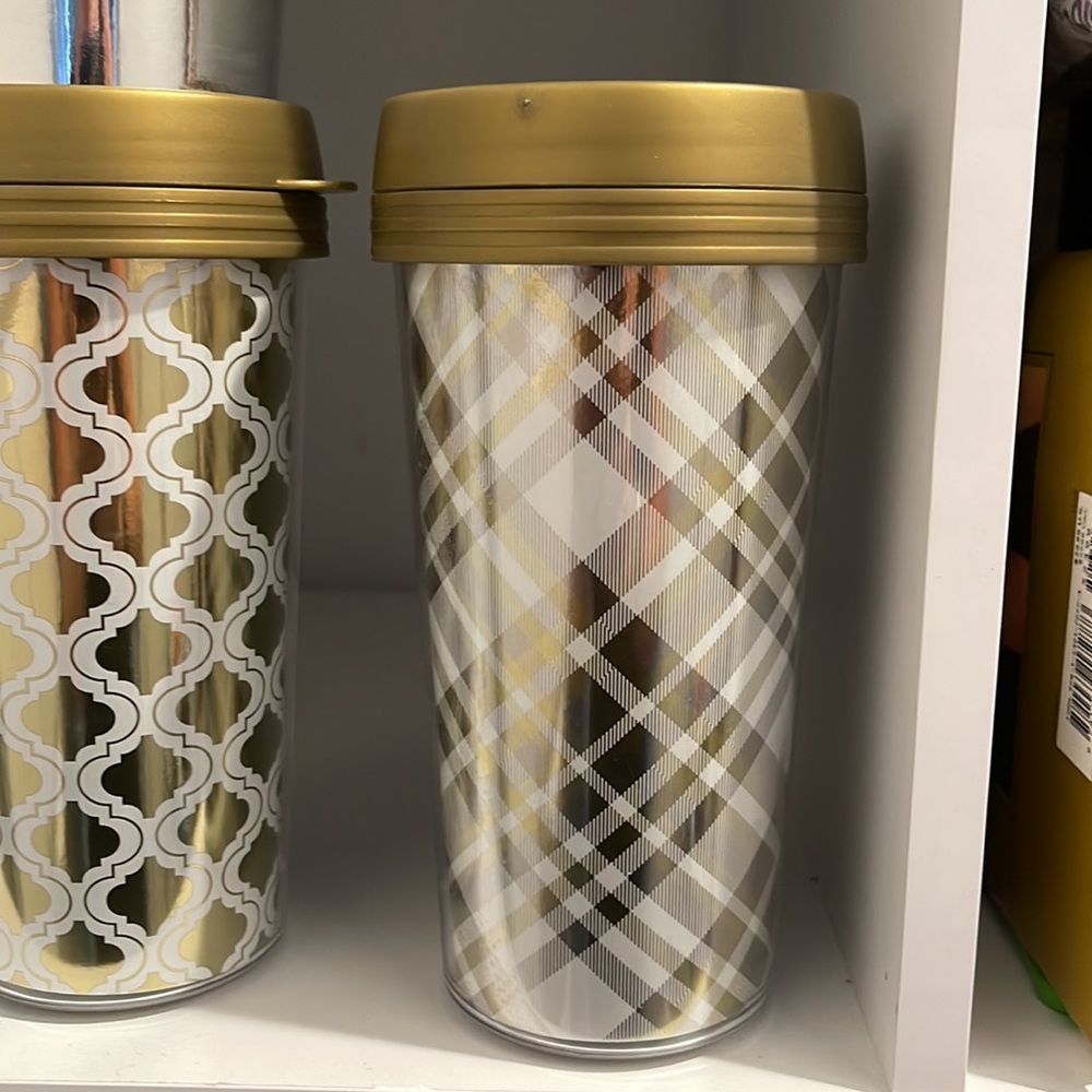 Christmas Insulated Cups w/ Covers Set of 5 Gold & White - Picture 4 of 4